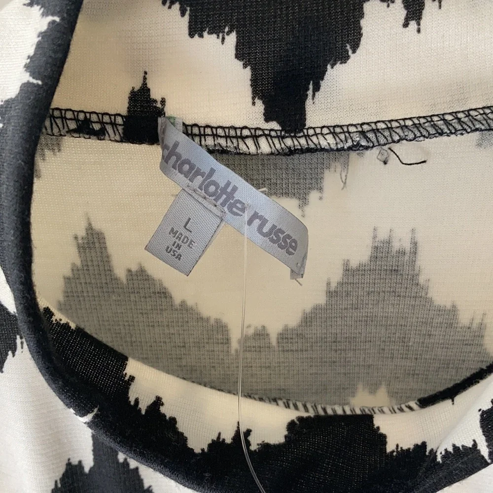 NWT Charlotte Russe Sz Large Y2K black and white zebra top chevron pattern shirt - Picture 2 of 4